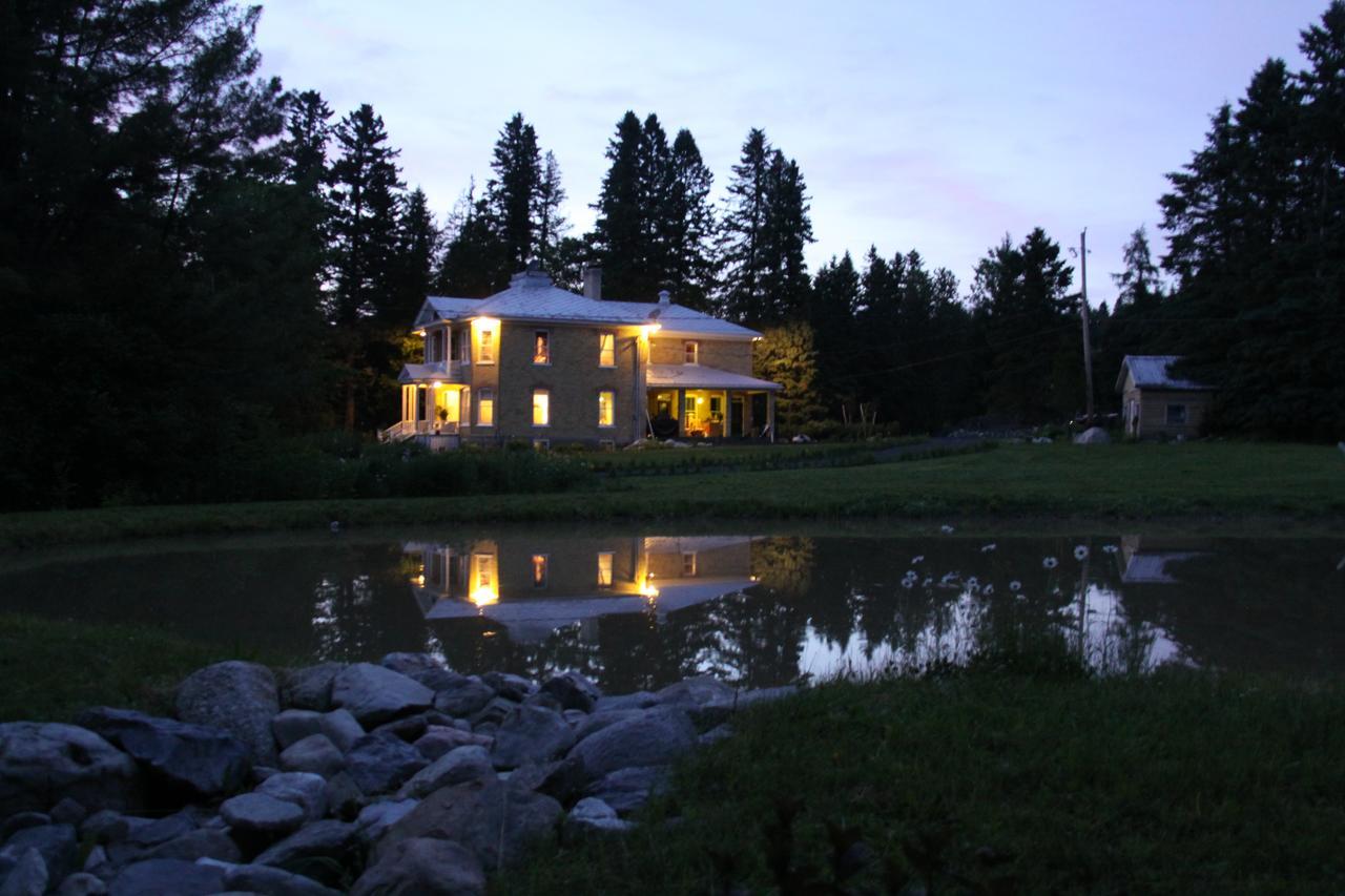 Auberge Taylor Manor 세인트-조지스 외부 사진